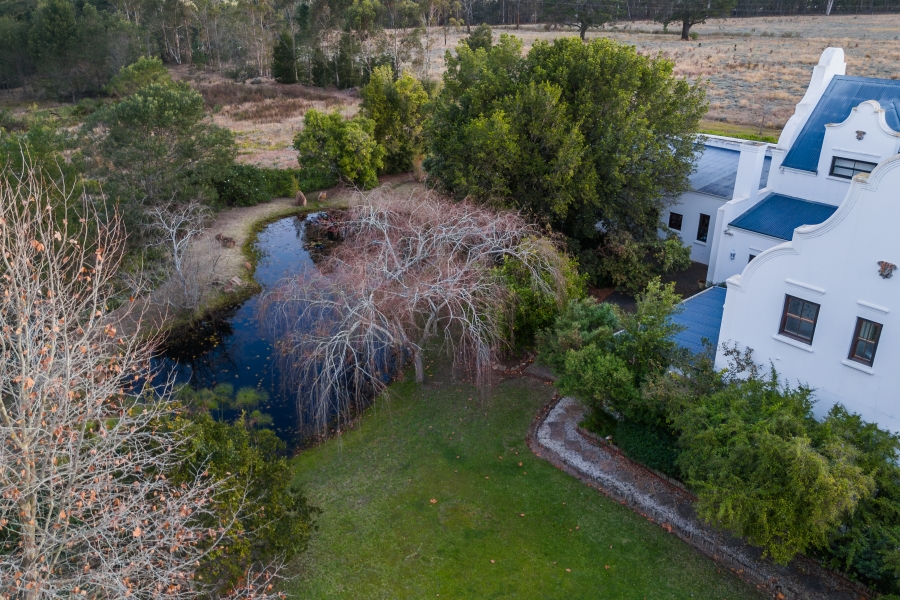 To Let 6 Bedroom Property for Rent in The Crags Western Cape